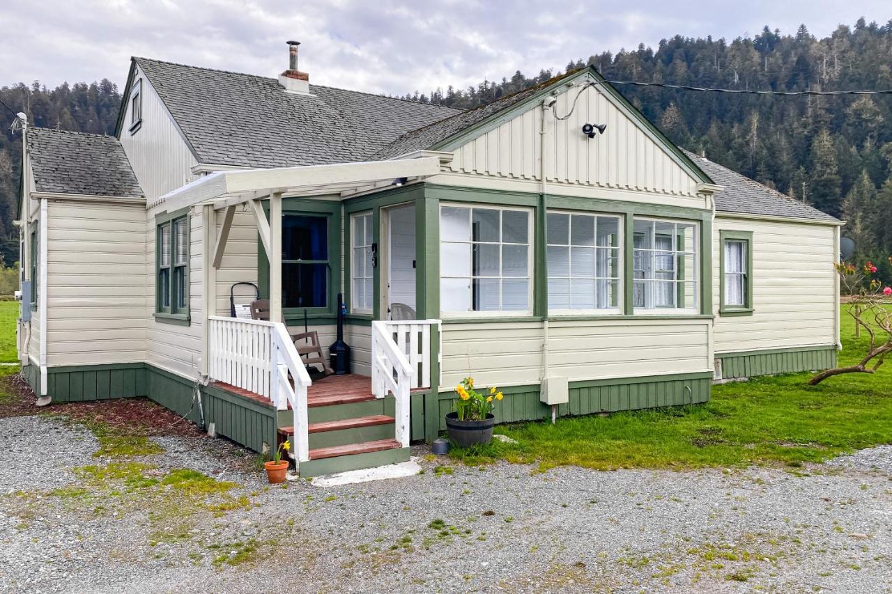 Redwood Farmhouse In The Orick Valley 外观 照片